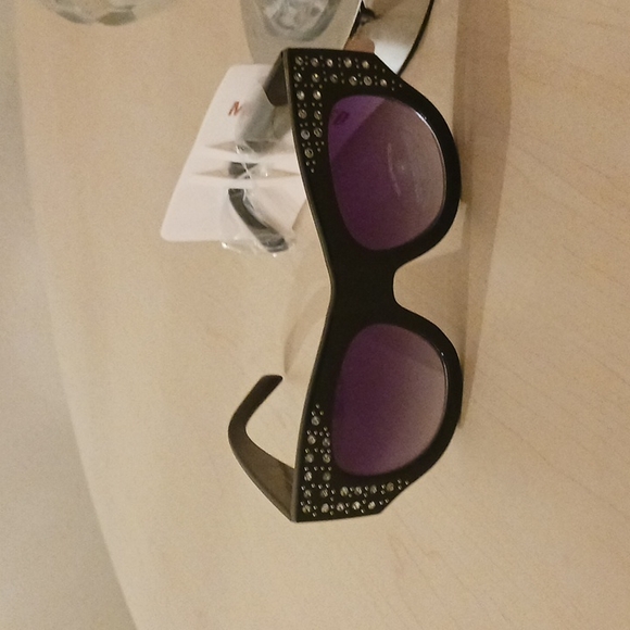 Black Embellished Thick Cat Eye Sunglasses - Picture 5 of 7